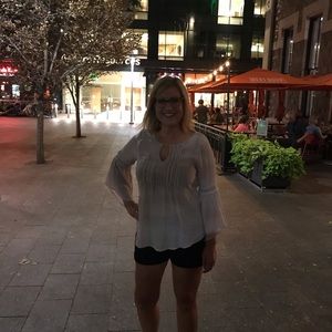 Meet your Posher, Melissa